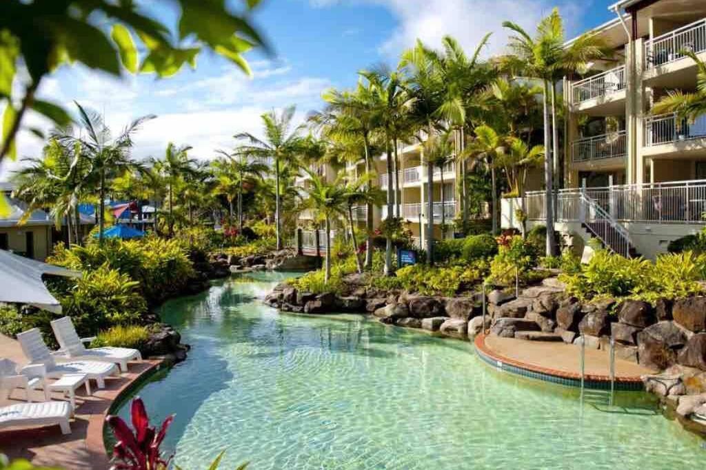 Ocean View - Alexandra Headlands Beachfront Unit 外观 照片