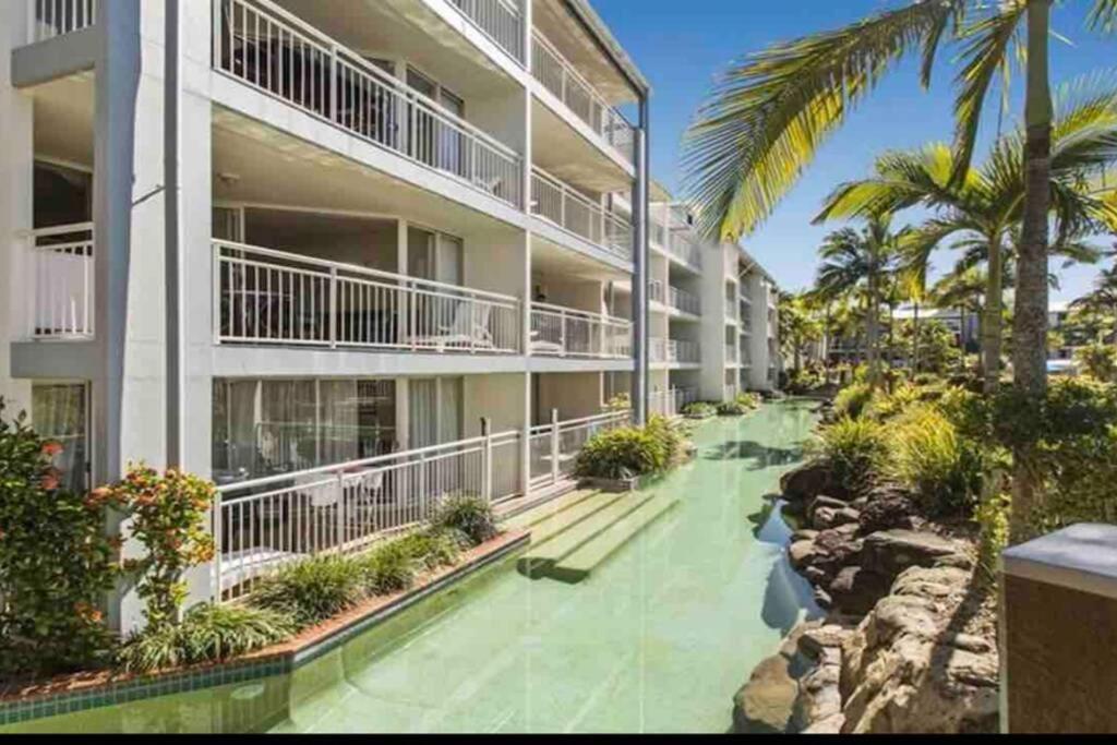 Ocean View - Alexandra Headlands Beachfront Unit 外观 照片